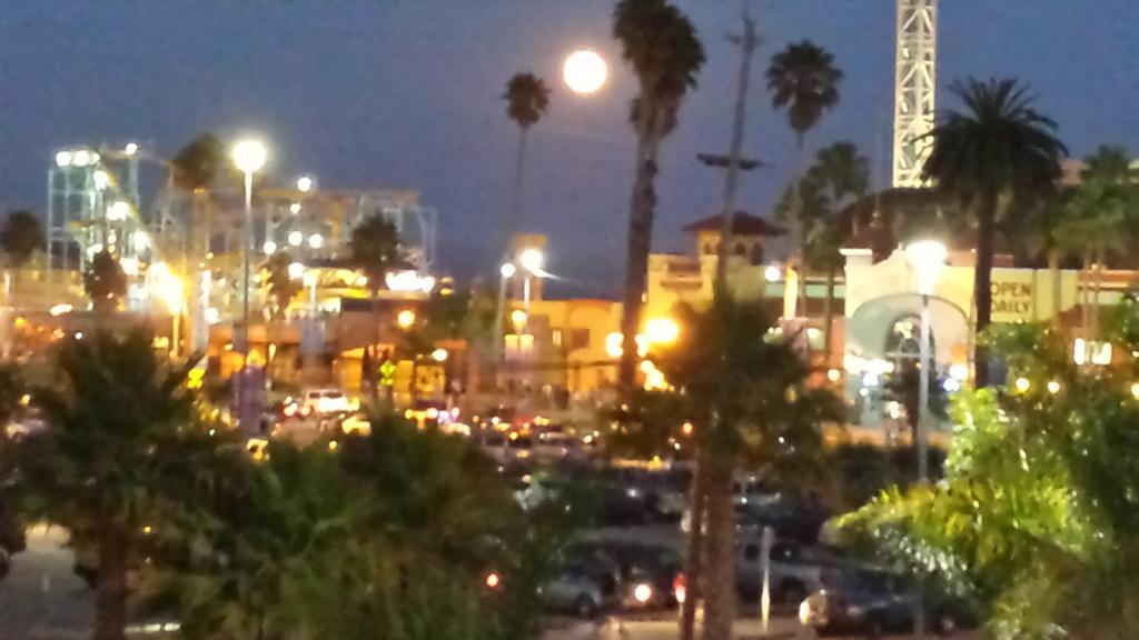 Fireside Inn By The Beach Boardwalk & Bowling Santa Cruz Exterior foto